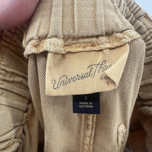 Universal Thread Khaki Straight Leg Cropped Pants Women's 4 - Picture 5 of 6